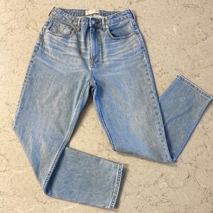 Everlane | Curvy Cheeky straight leg jeans size 28 Reg